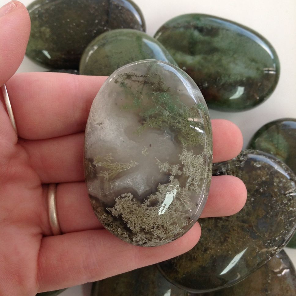Palm Stone - Moss Agate 6cm Palm Stone - Moss Agate 6cm
